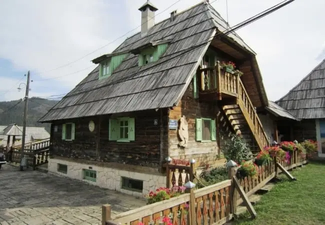 Mokra Gora Zlatibor Šargan 8 Wooden Village Tour